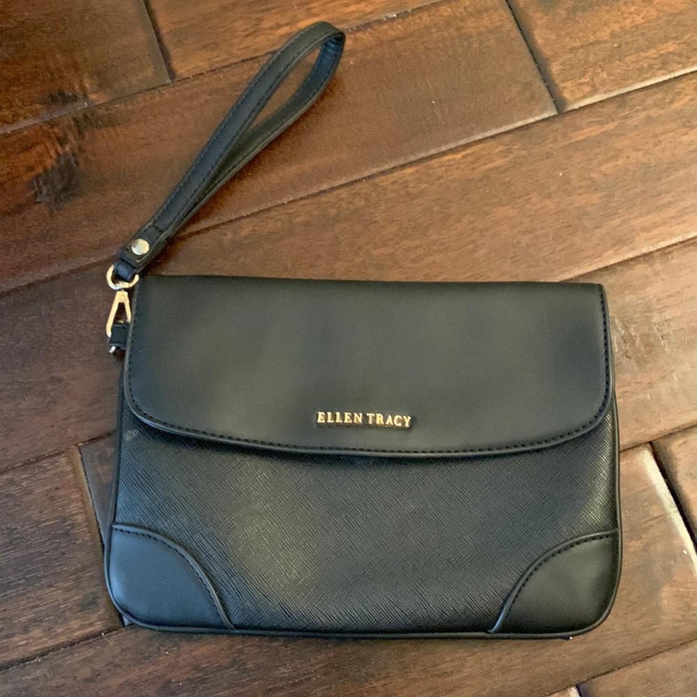 Ellen Tracy Envelope Clutch in Black with removable strap